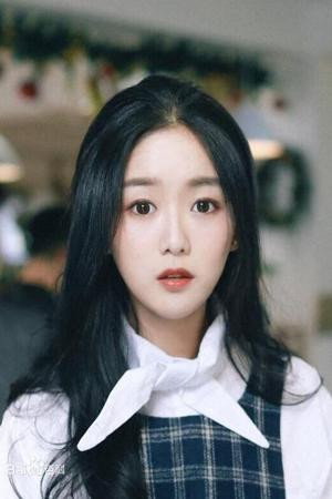 張馨月